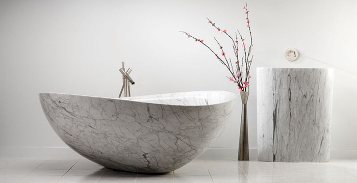 8 потрясающих примеров ванн, изготовленных из натурального камня
