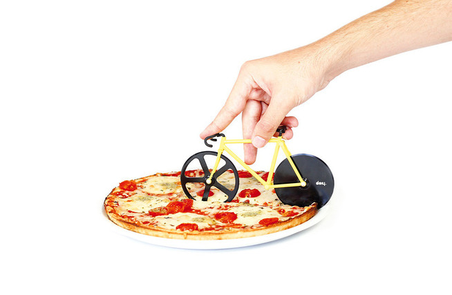 Нож для пиццы в виде красочного велосипеда