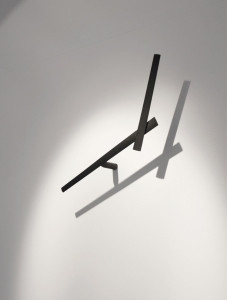 Dislocation Clock от POETIC LAB
