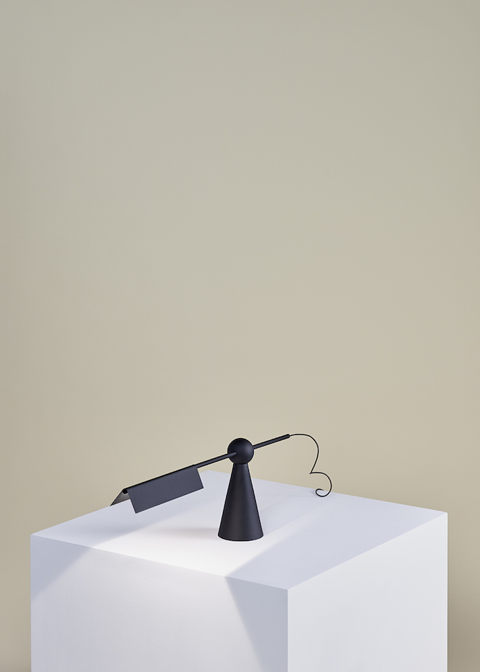 Mill Lamp: минималистичная лампа от Earnest Studio