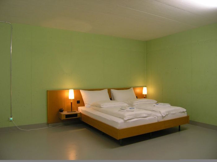 0-звездочный отель Null Stern Hotel предлагает ночь под открытым небом в швейцарских Альпах
