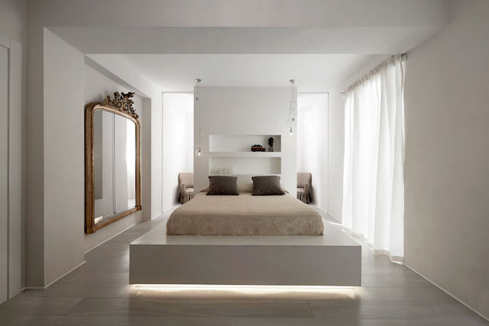 7 способов стильно оформить стену над кроватью