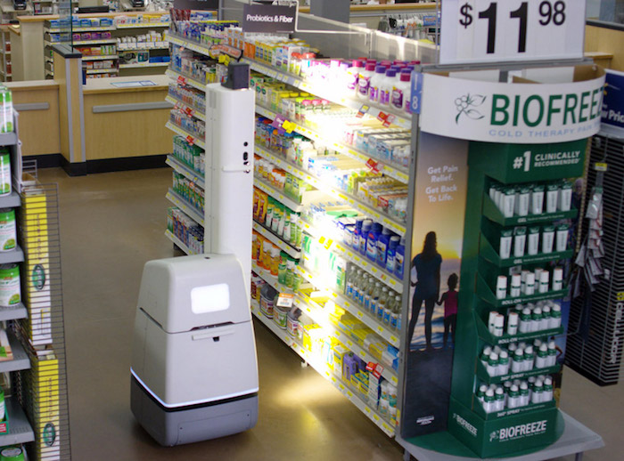 Walmart представил робота, скинирующего полки в магазине